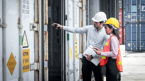 Blog-EasyHaul-Who-Is-A-Customs-Broker-Title-1000x563
